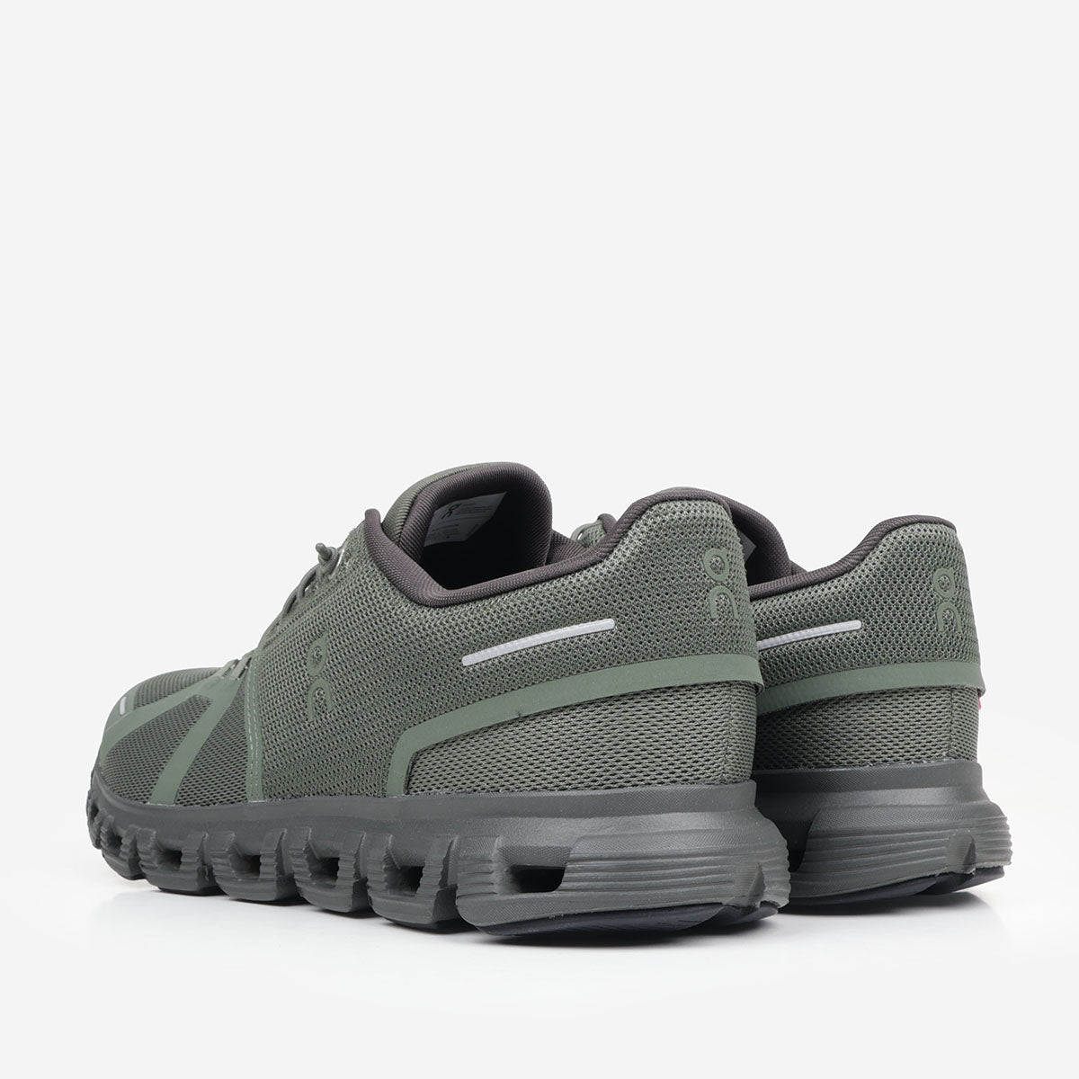 ON Running Cloud 6 Shoes
