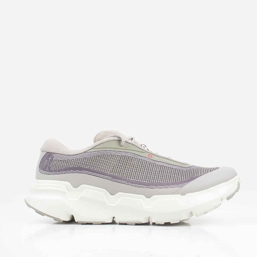 ON Running Cloudsoma Hike Shoes in Grey, side view