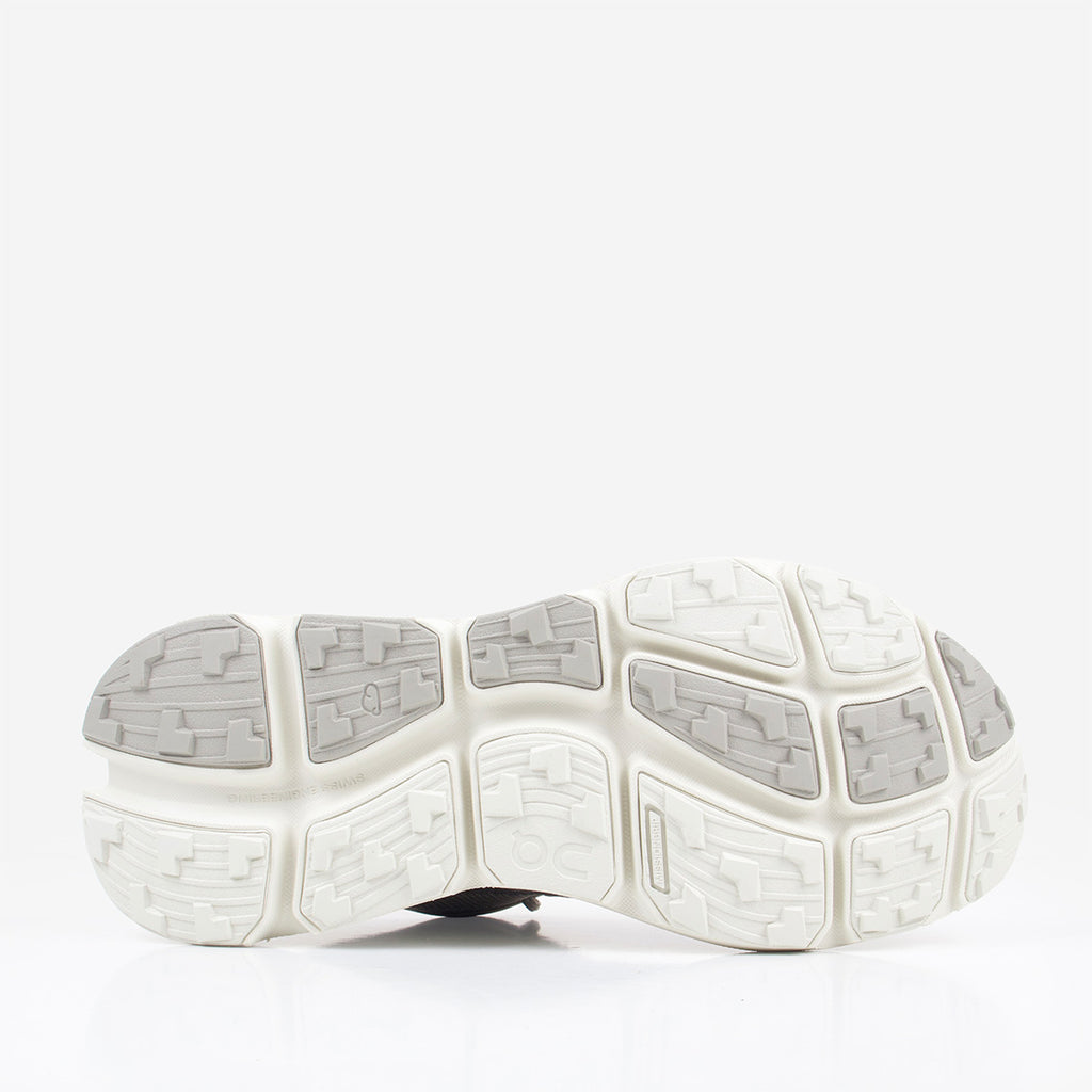 CloudTec outsole detail, ON Running Cloudsoma Hike shoe
