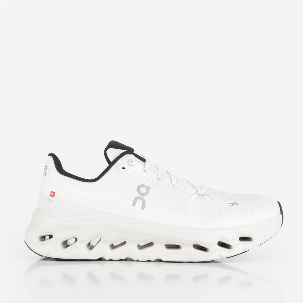 ON Cloudtilt Shoes, Pearl Ice, Detail Shot 1