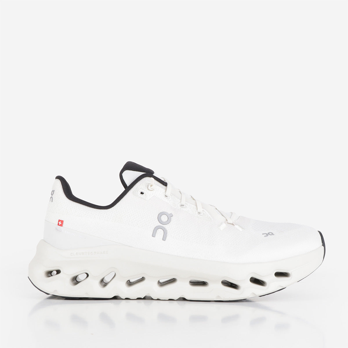 ON Cloudtilt Shoes, Pearl Ice, Detail Shot 1