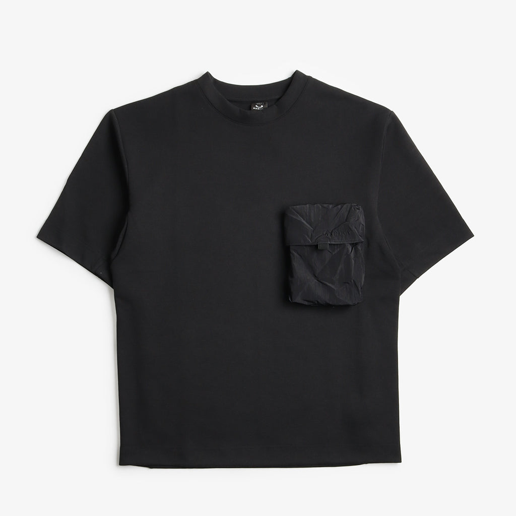 Oakley Reserve Pocket T-Shirt, Blackout, Detail Shot 1