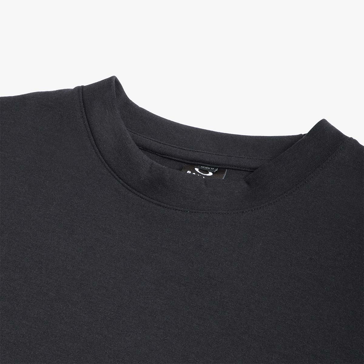 Oakley Reserve Pocket T-Shirt, Blackout, Detail Shot 3