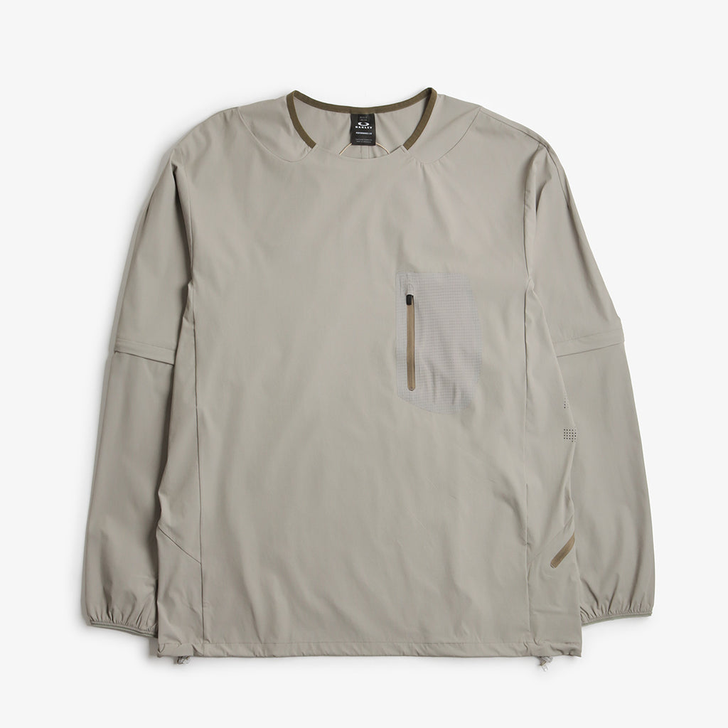 Oakley Latitude Flight Convert Shell T-Shirt, Boulder Green, Detail Shot 1