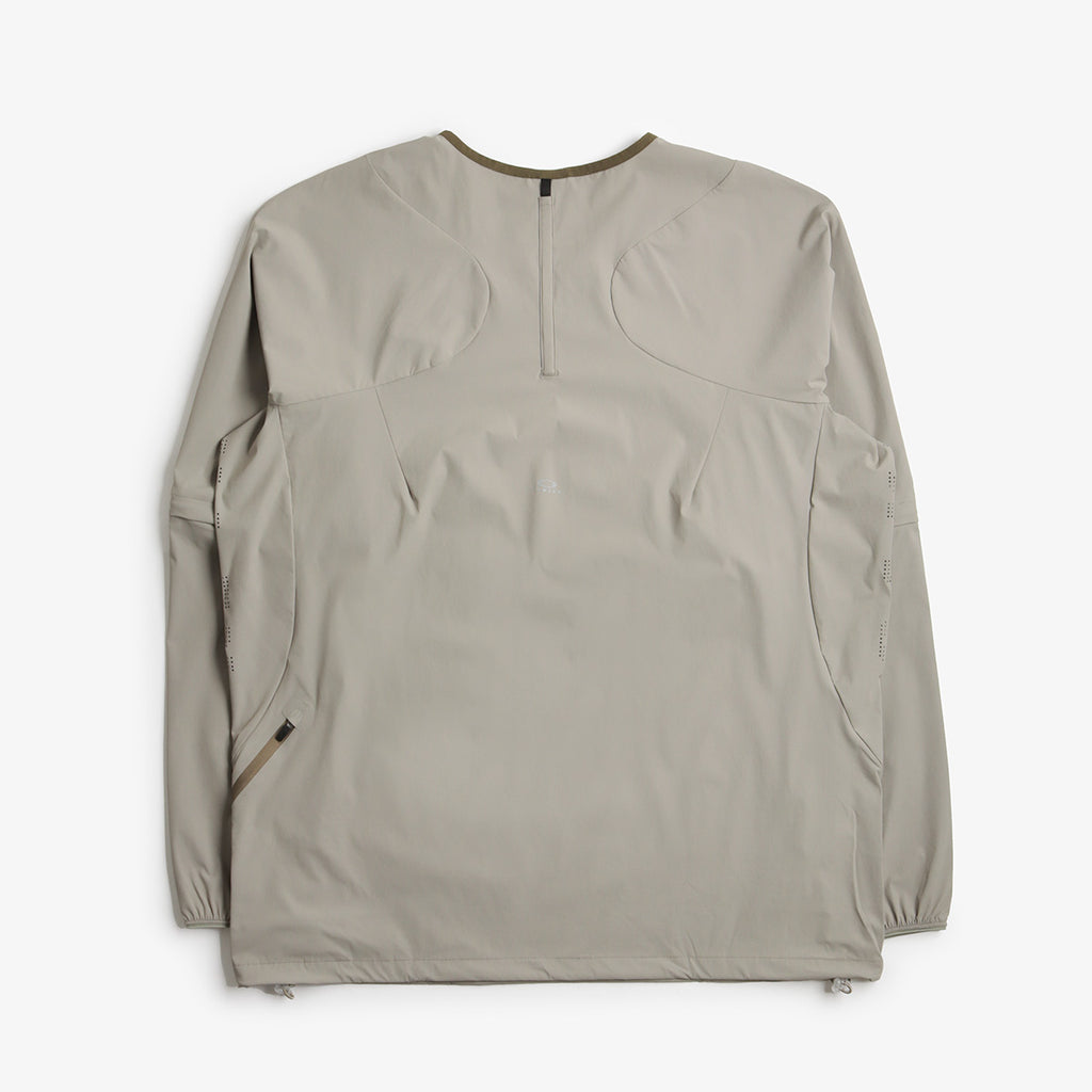 Oakley Latitude Flight Convert Shell T-Shirt, Boulder Green, Detail Shot 5