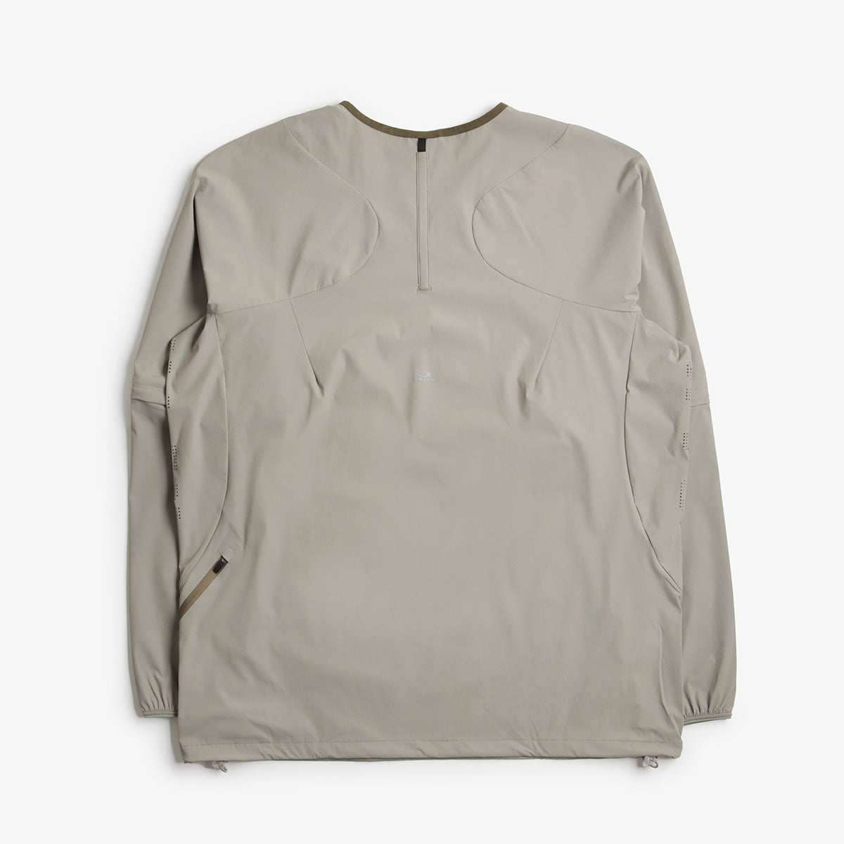 Oakley Latitude Flight Convert Shell T-Shirt, Boulder Green, Detail Shot 5
