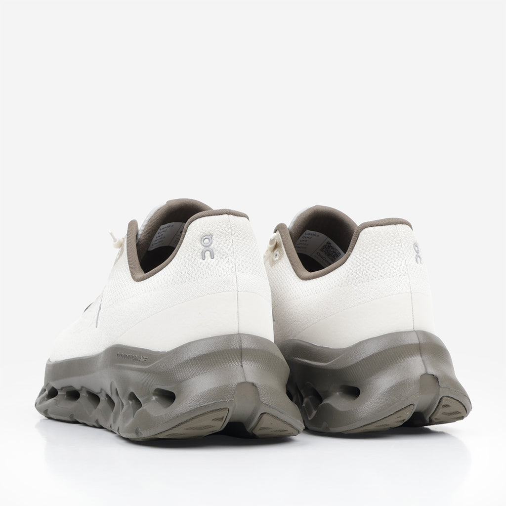 ON Running Cloudtilt Shoes