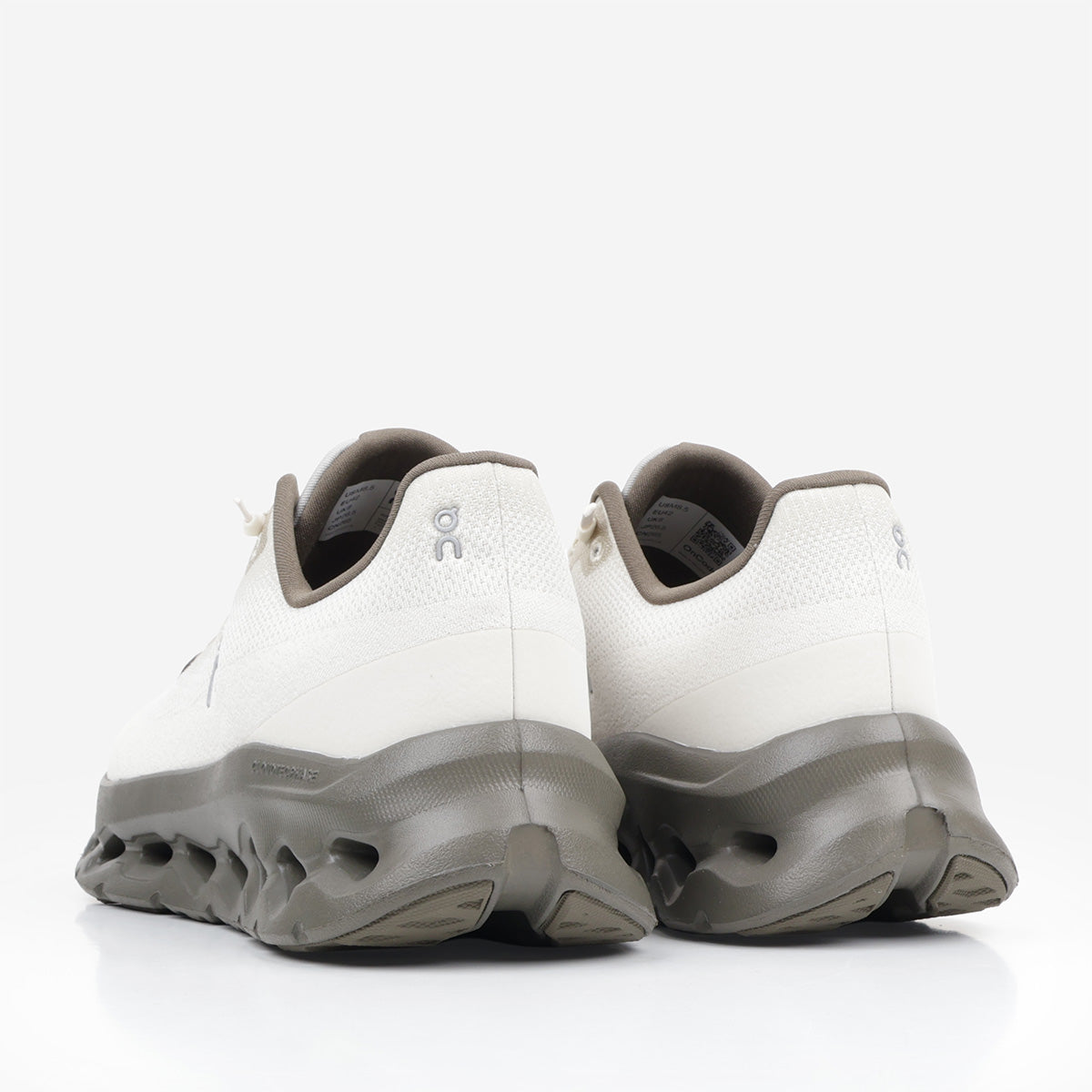 ON Running Cloudtilt Shoes