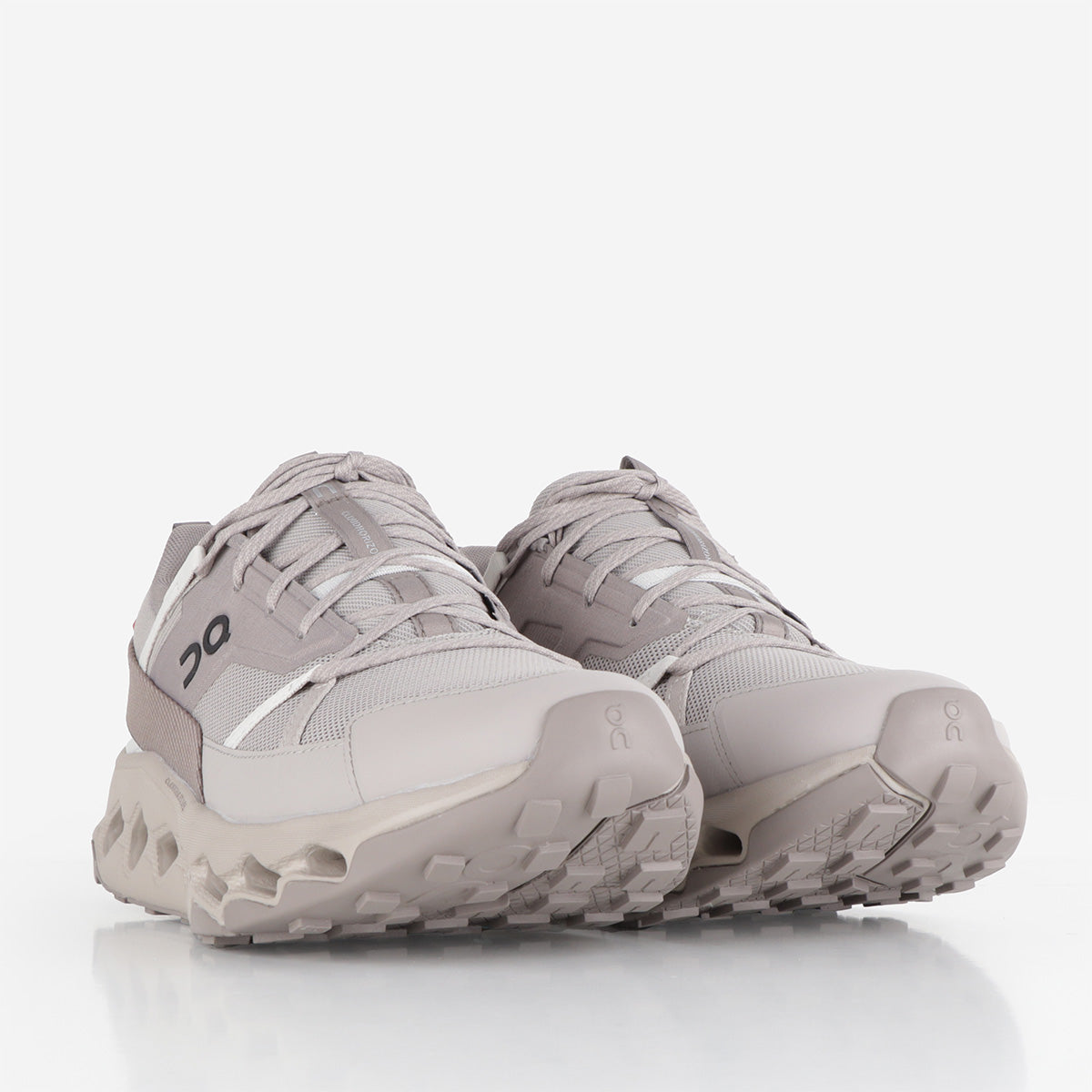 ON Cloudhorizon Shoes, Fog Desert, Detail Shot 2