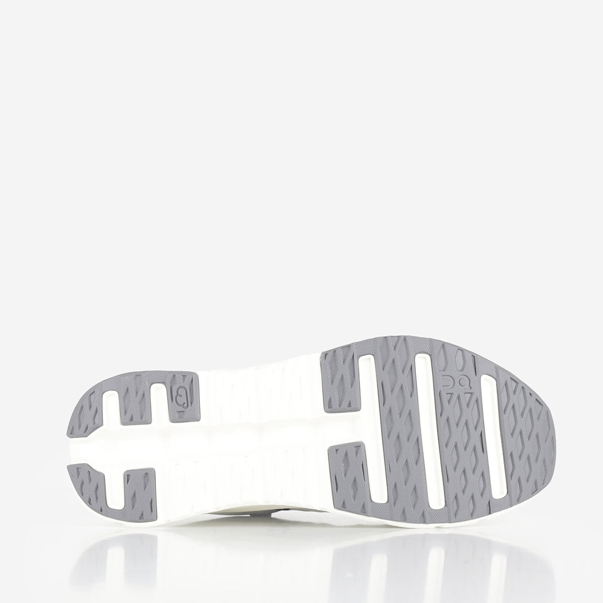 ON Cloudtilt Shoes, Rock Ivory, Detail Shot 4