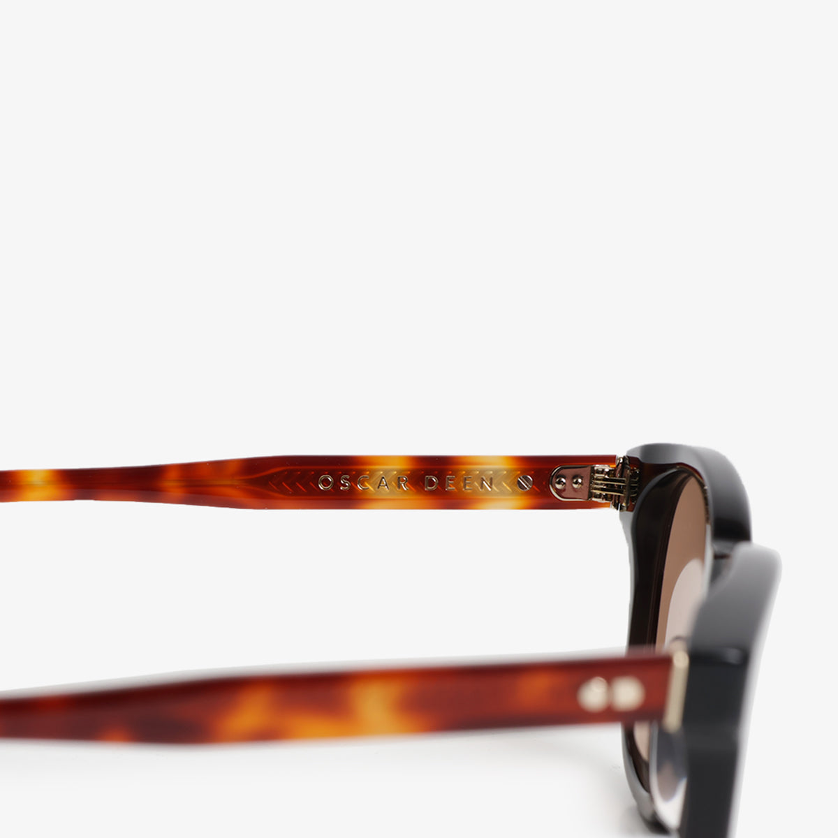 Oscar Deen Morris Sunglasses, Two Tone Coal Sunset, Detail Shot 4