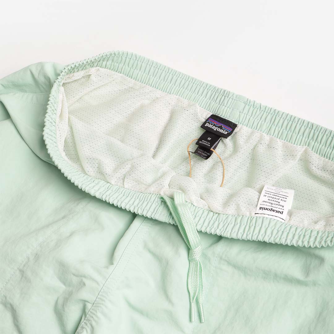 Patagonia Baggies 5" Shorts, Rinsed Green, Detail Shot 3
