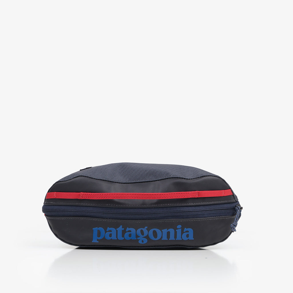 Patagonia Black Hole Cube 3L, Smolder Blue w Amanita Red, Detail Shot 1