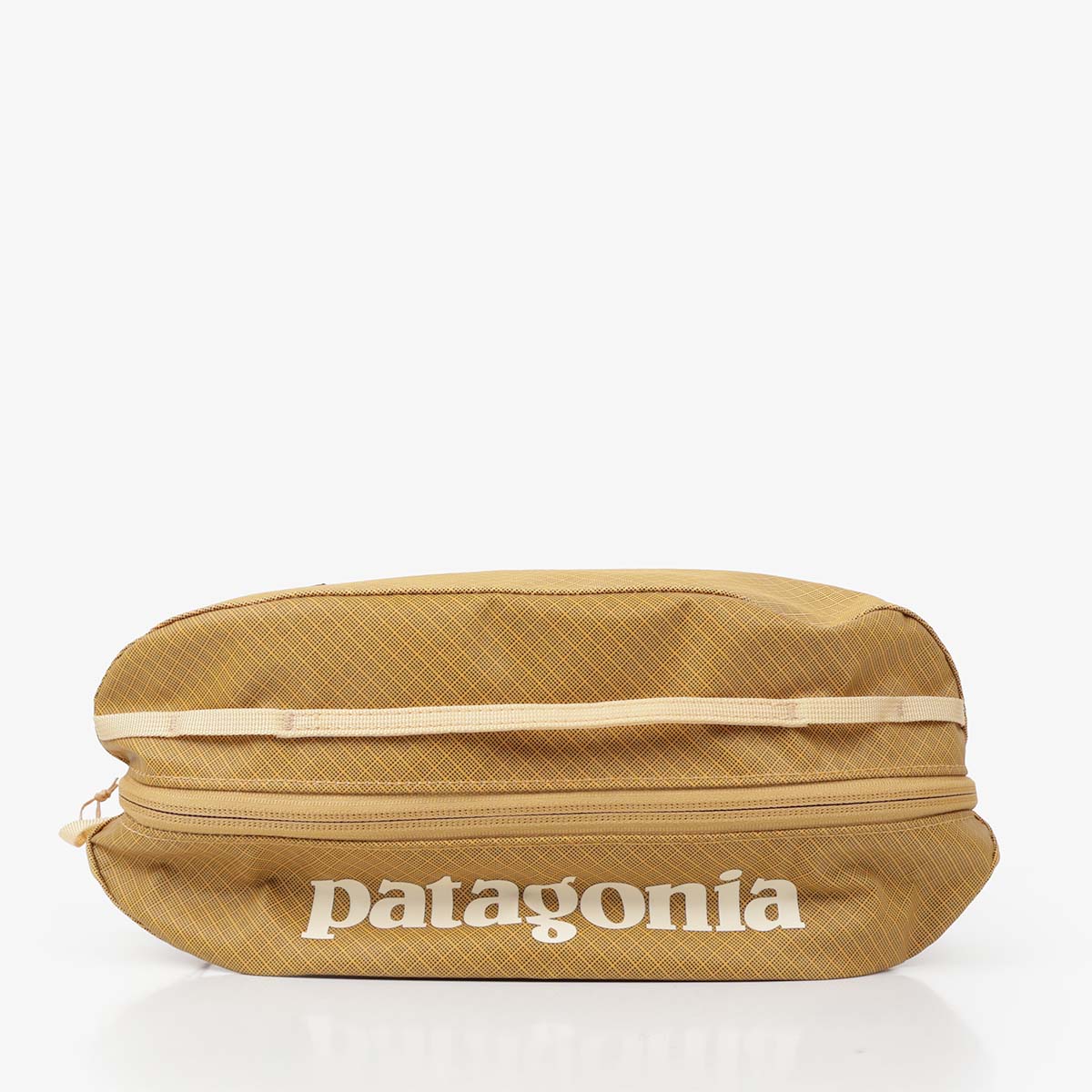 Patagonia Black Hole Cube 6L, Pufferfish Gold w Beeswax Tan, Detail Shot 2