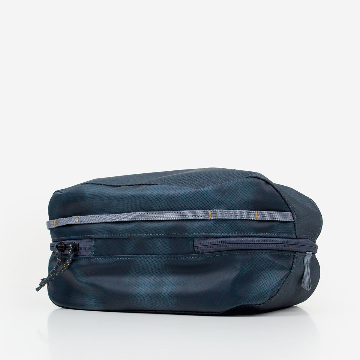 Patagonia Black Hole Cube 6L in Blue, side view
