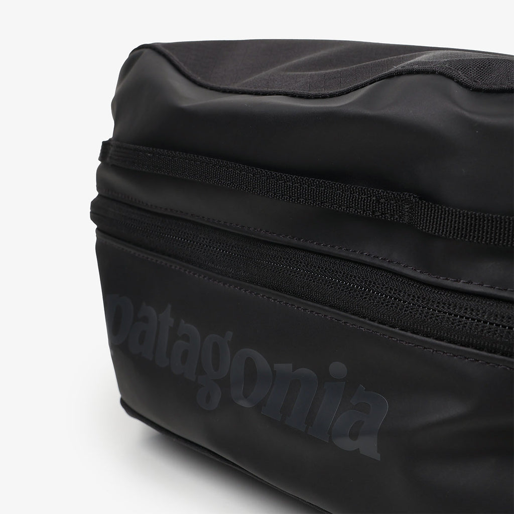 Patagonia Black Hole Cube 6L, Black w Black, Detail Shot 4