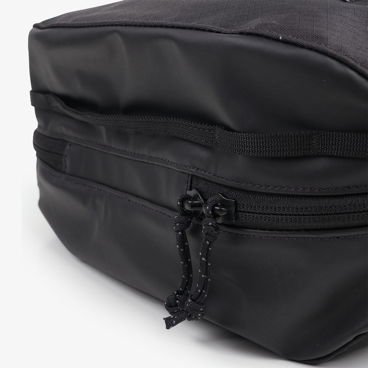 Patagonia Black Hole Cube 6L, Black w Black, Detail Shot 5