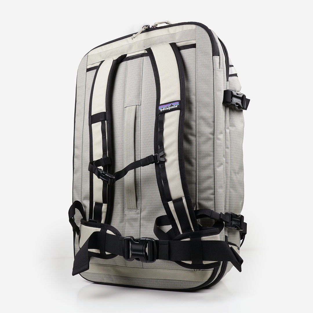 Patagonia Black Hole MLC 45L, Weathered Stone, Detail Shot 2