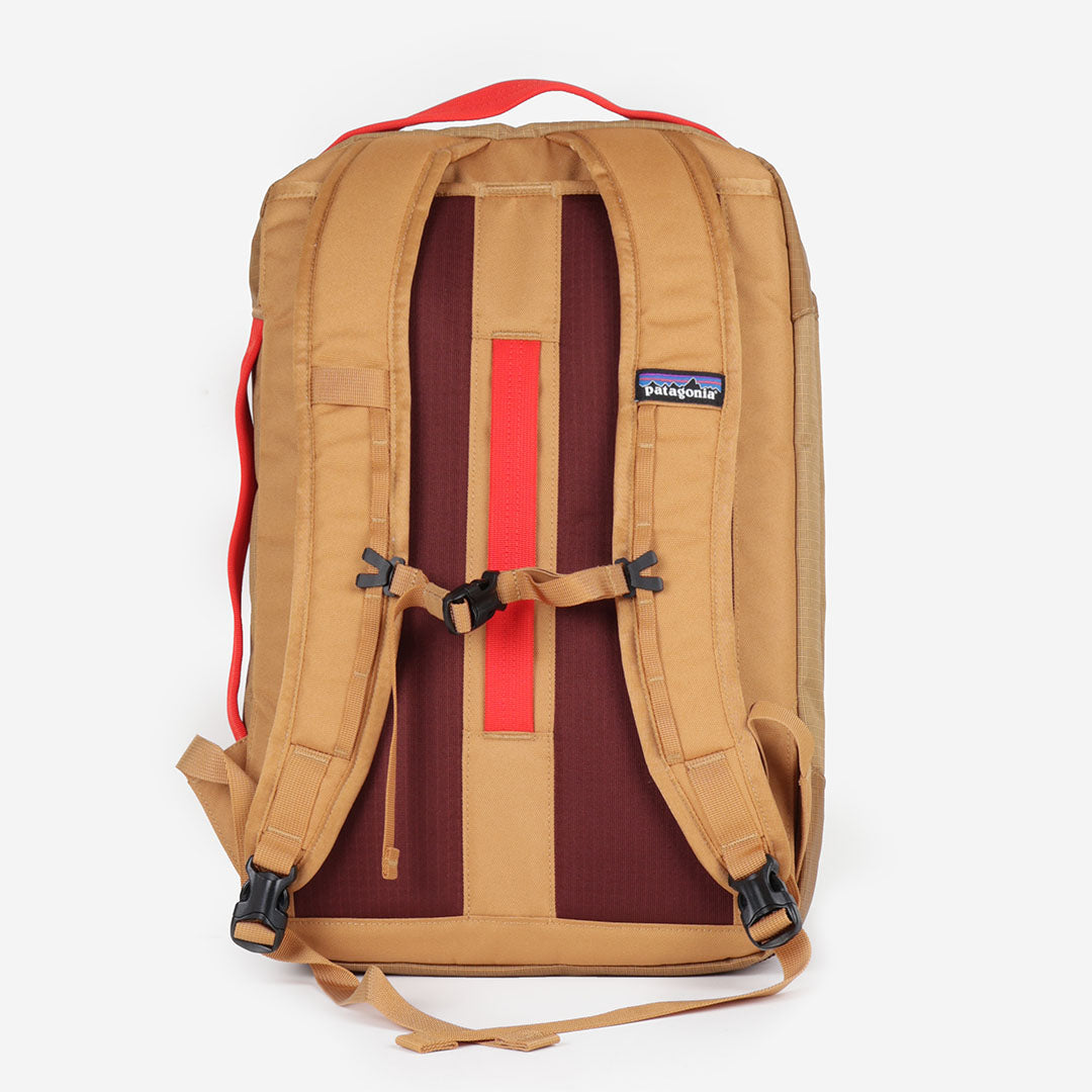 Patagonia Black Hole Micro MLC 22L Backpack, Talon Gold, Detail Shot 3