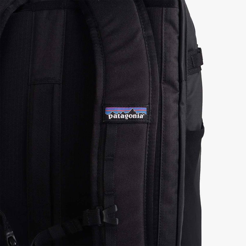 Patagonia Black Hole Mini MLC Bag 30L, Black, Detail Shot 4
