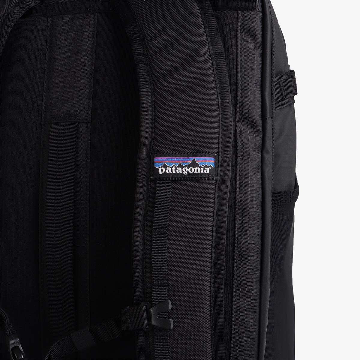 Patagonia Black Hole Mini MLC Bag 30L, Black, Detail Shot 4