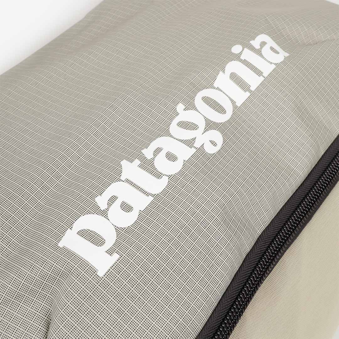 Patagonia Black Hole Mini MLC 30L, Weathered Stone, Detail Shot 5