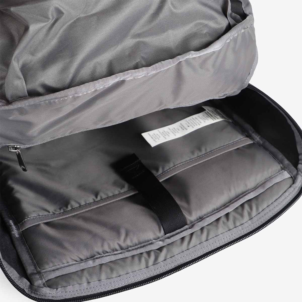 Patagonia Black Hole Pack 25L, Black, Detail Shot 5