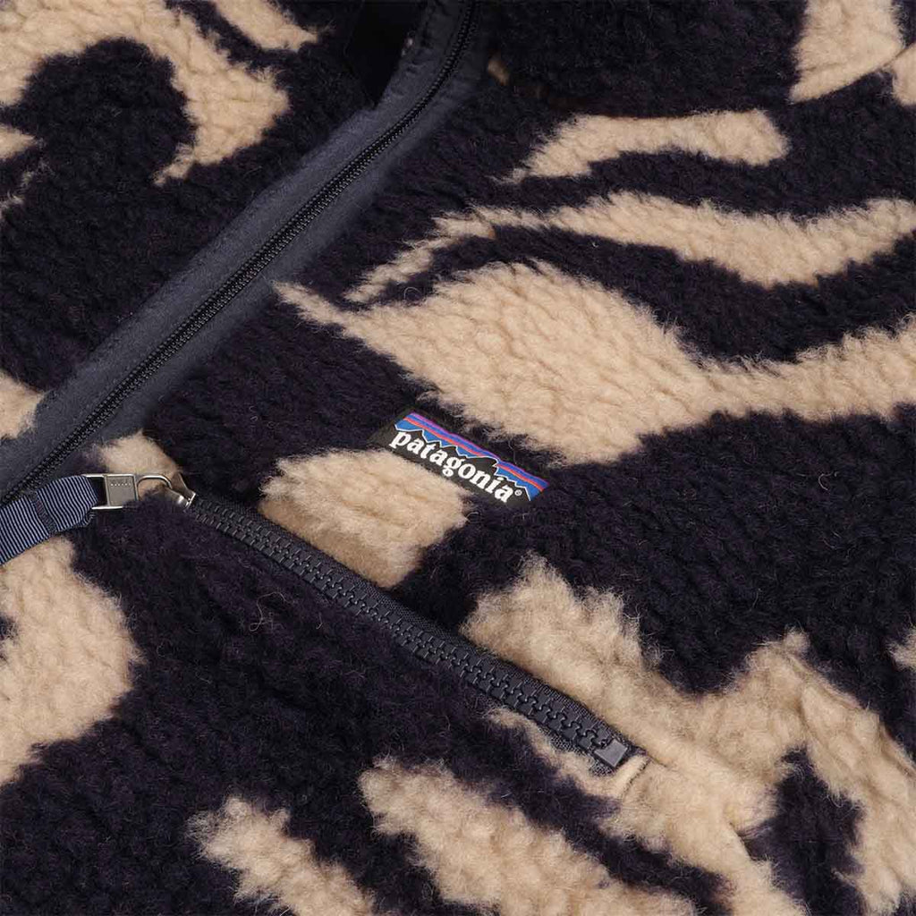 Patagonia Natural Blend Retro Cardigan, Mother Tree: Oar Tan, Detail Shot 2