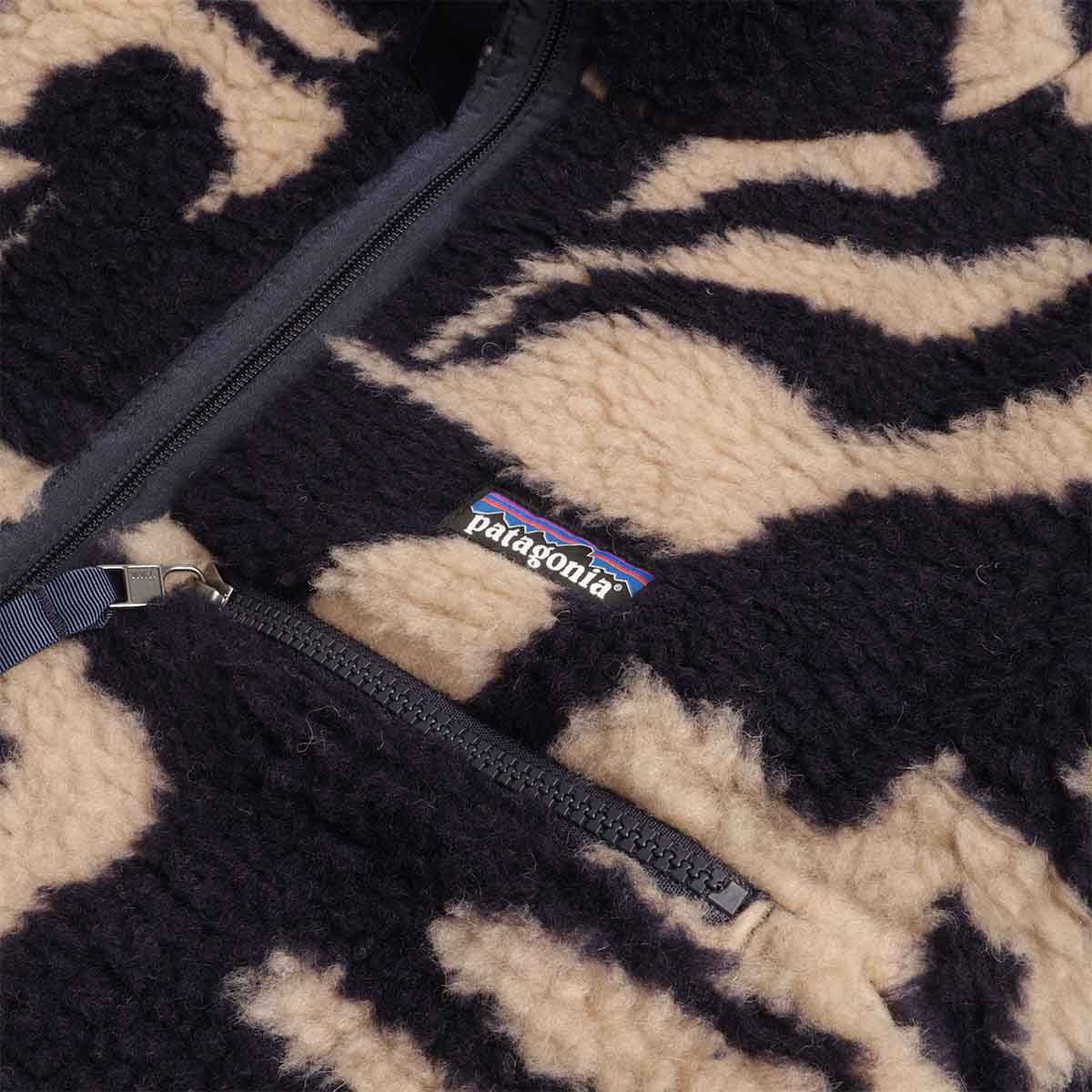 Patagonia Natural Blend Retro Cardigan, Mother Tree: Oar Tan, Detail Shot 2