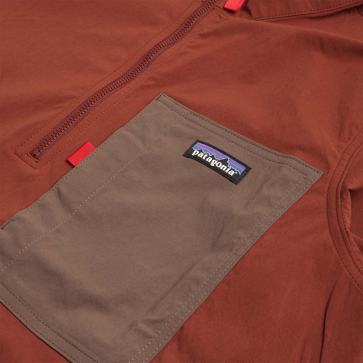 main Patagonia Outdoor Everyday Marsupial Pullover, Dried Vanilla, Detail Shot 2