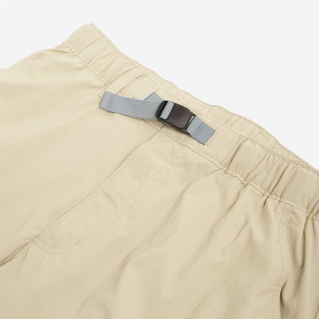 Webbing belt and buckle detail, stone Everyday pant