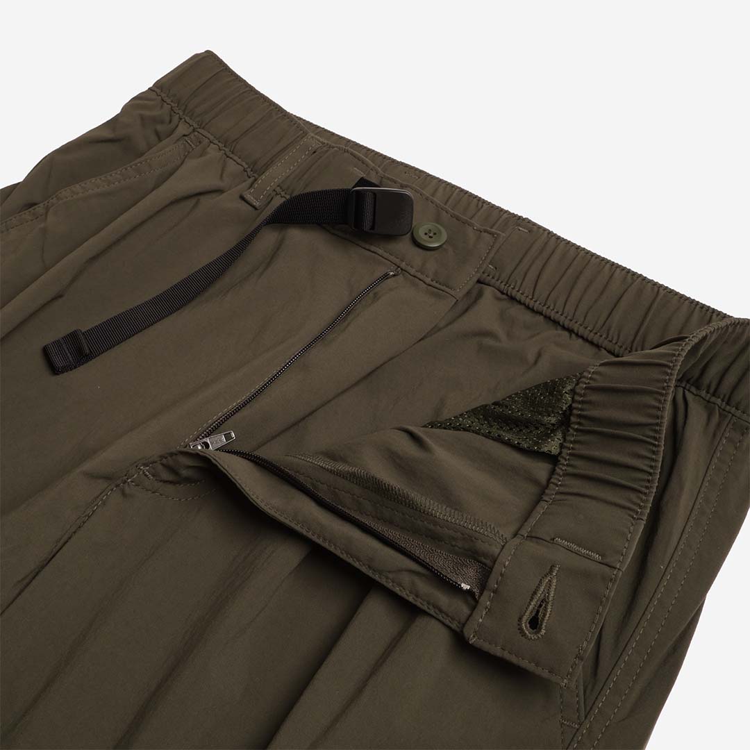 Patagonia Outdoor Everyday Pant, Pine Needle Green, Detail Shot 2