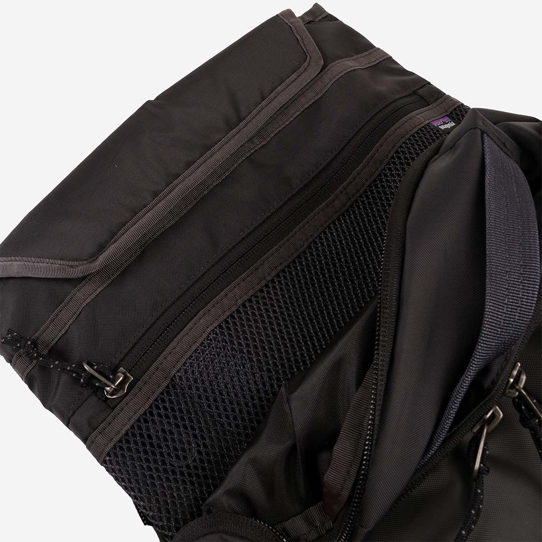 Patagonia Refugio Day Pack 26L, Smolder Blue, Detail Shot 8