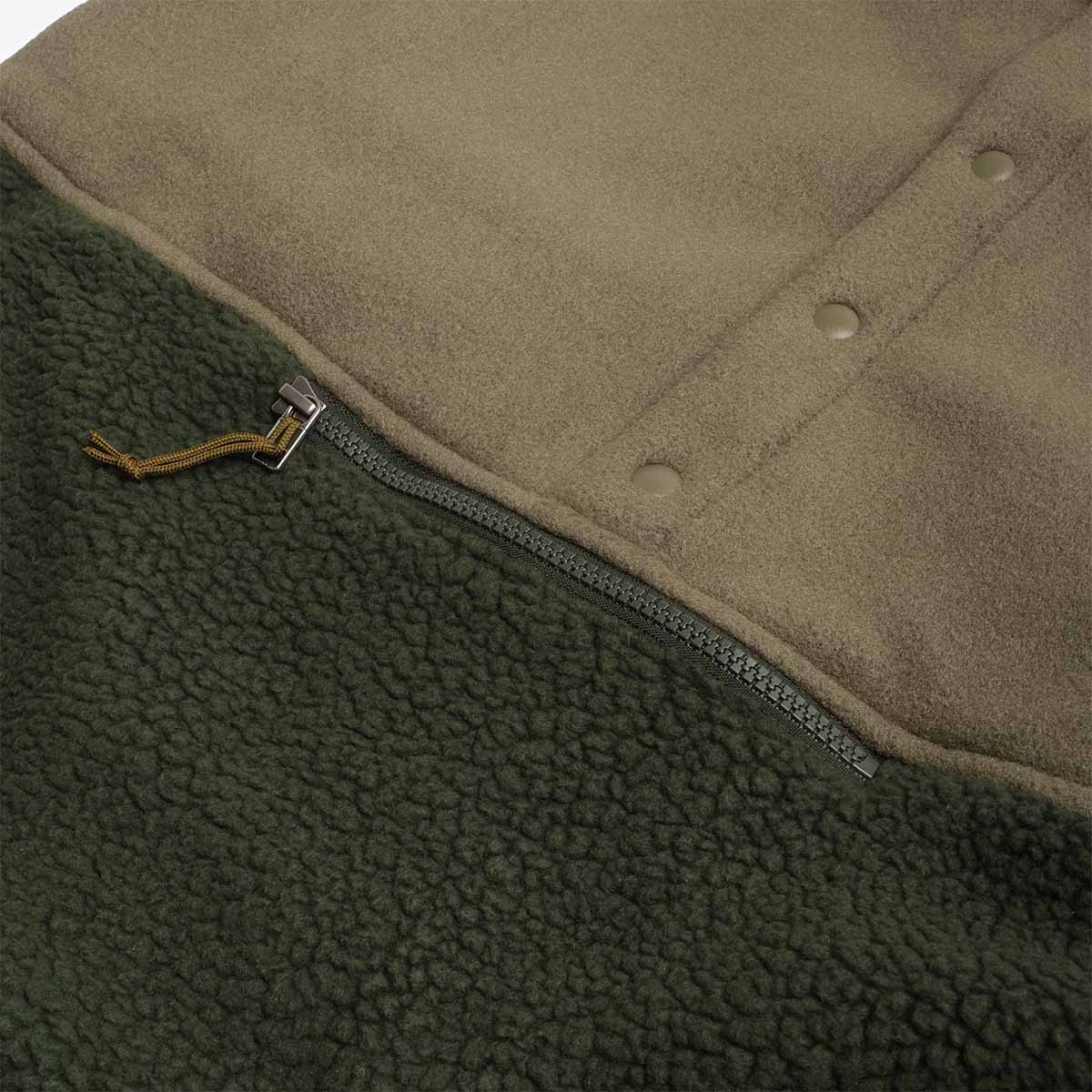 Patagonia Retro Pile 1 2 Snap Pullover, Old Growth Green, Detail Shot 4