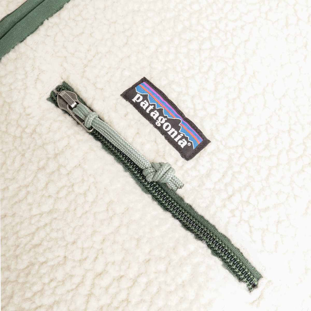 Chest zip pocket with Patagonia label, Retro Pile fleece