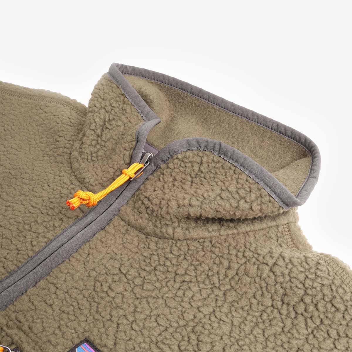 Stand collar with grey trim, Patagonia Retro Pile jacket