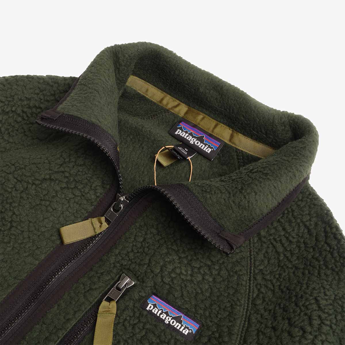 main Patagonia Retro Pile Jacket, Old Growth Green, Detail Shot 4