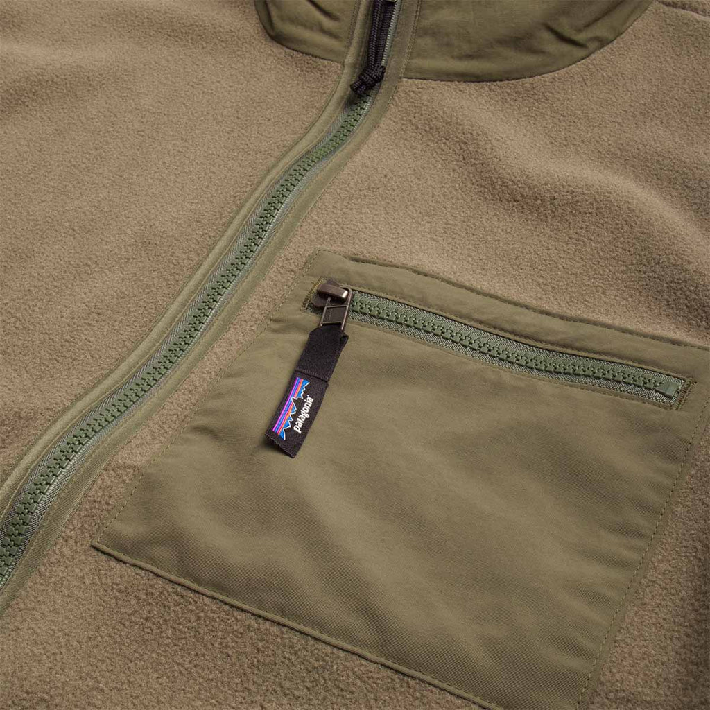 Patagonia Synchilla Fleece Vest, Basin Green, Detail Shot 2
