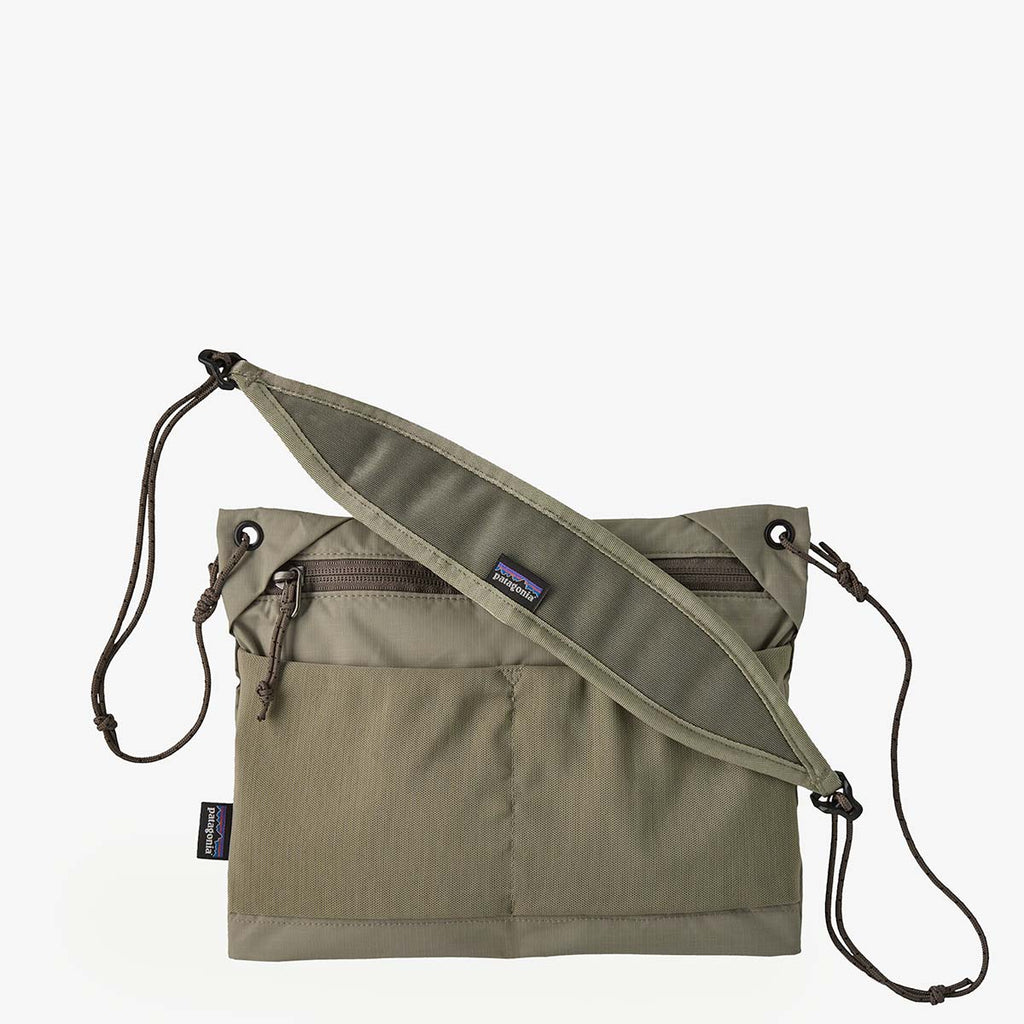 Patagonia Terravia Sacoche Bag, River Rock Green, Detail Shot 1