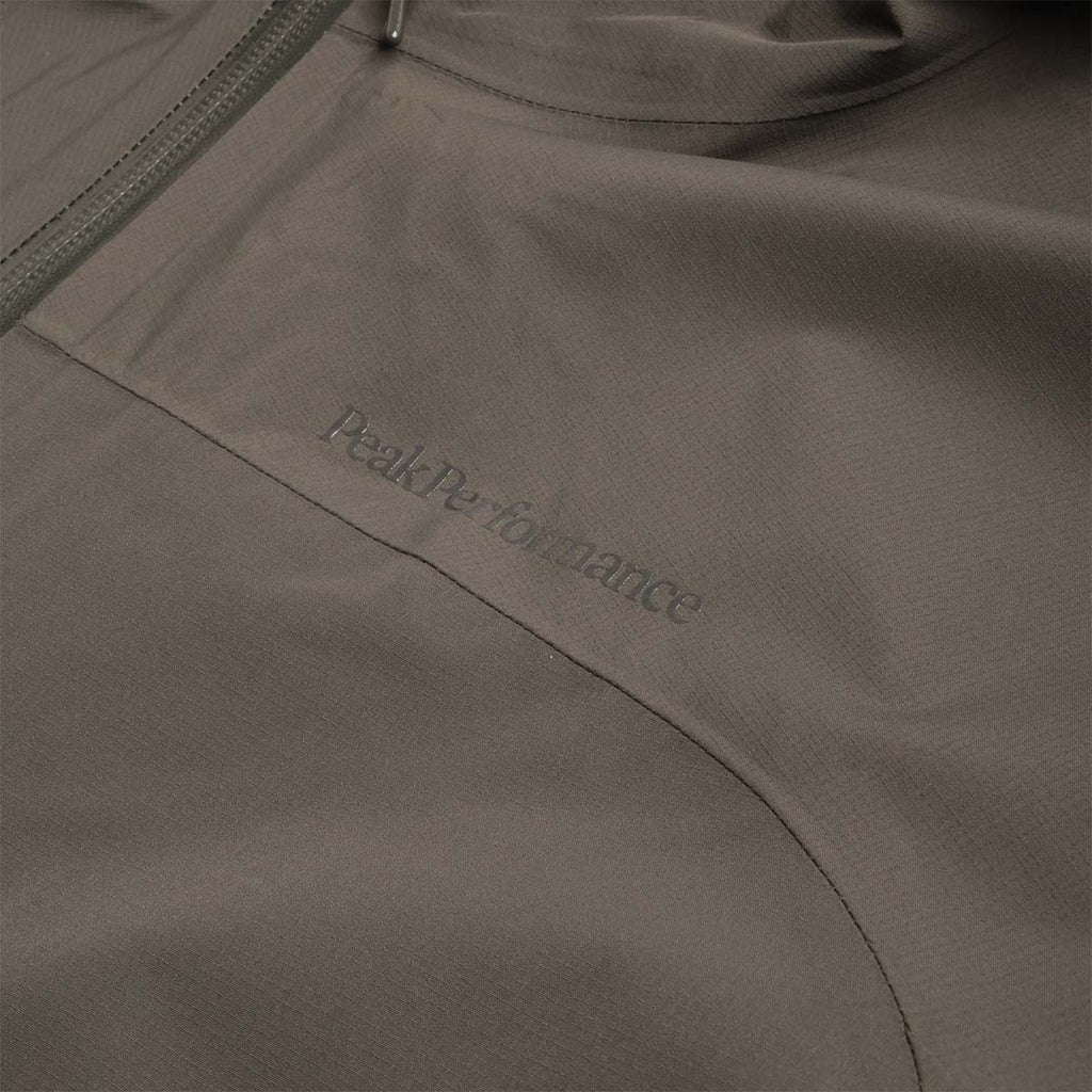 Chest logo print and seam detail, Treeline Shell Jacket