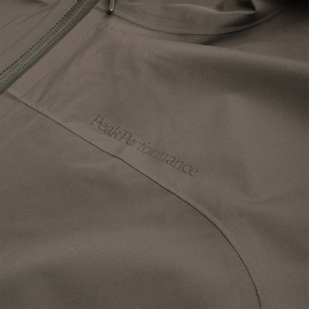 Chest logo print and seam detail, Treeline Shell Jacket