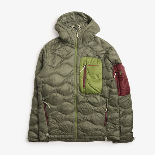 Peak Performance Helium Utility Down Hooded Jacket in Pine Needle, front view