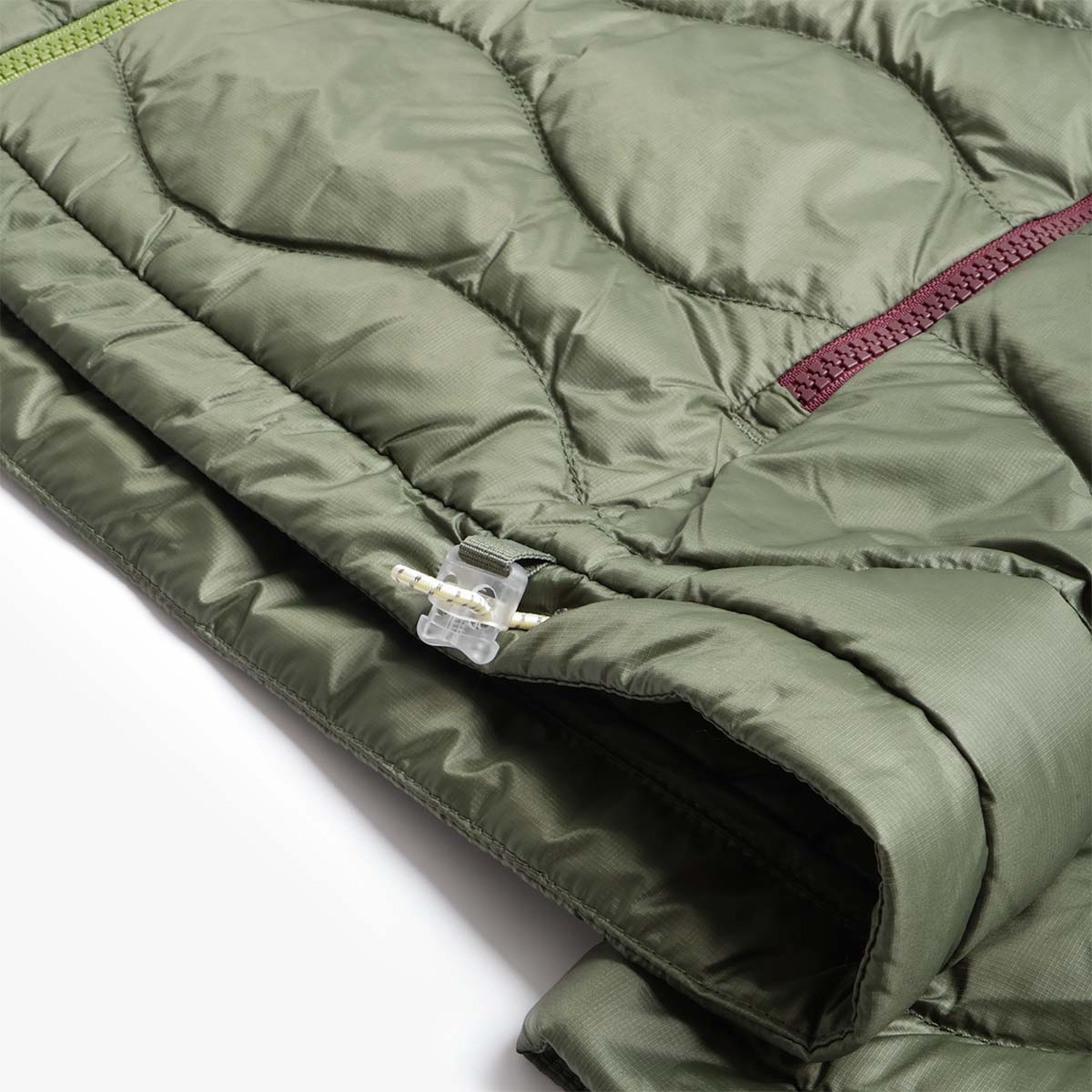 Hem drawcord toggle detail, Helium Utility Down Jacket