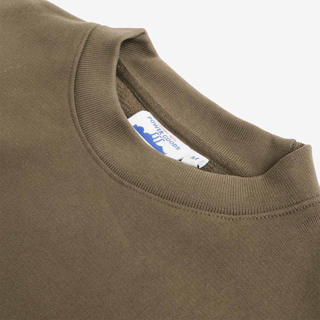 Ribbed crew neck and woven brand label, dark olive