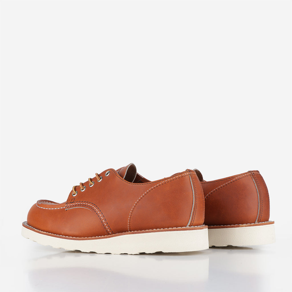 Red Wing Shop Moc Oxford Boot, Oro Legacy, Detail Shot 3