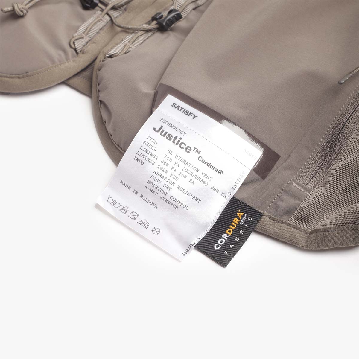 Satisfy Justice Cordura Hydration Vest 5L, Falcon, Detail Shot 3