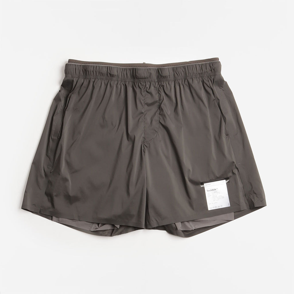 Satisfy TechSilk 5" Shorts, Raven, Detail Shot 1