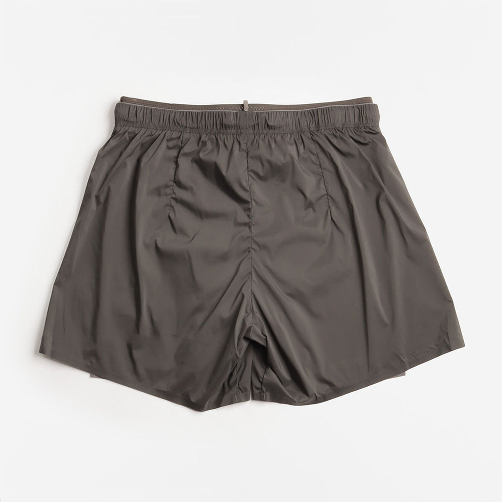 Satisfy TechSilk 5" Shorts, Raven, Detail Shot 5