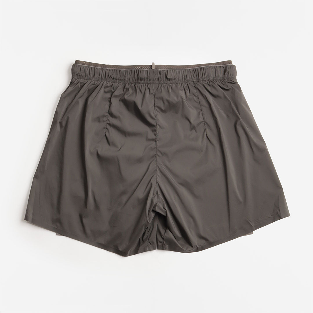 Satisfy TechSilk 5" Shorts, Raven, Detail Shot 5