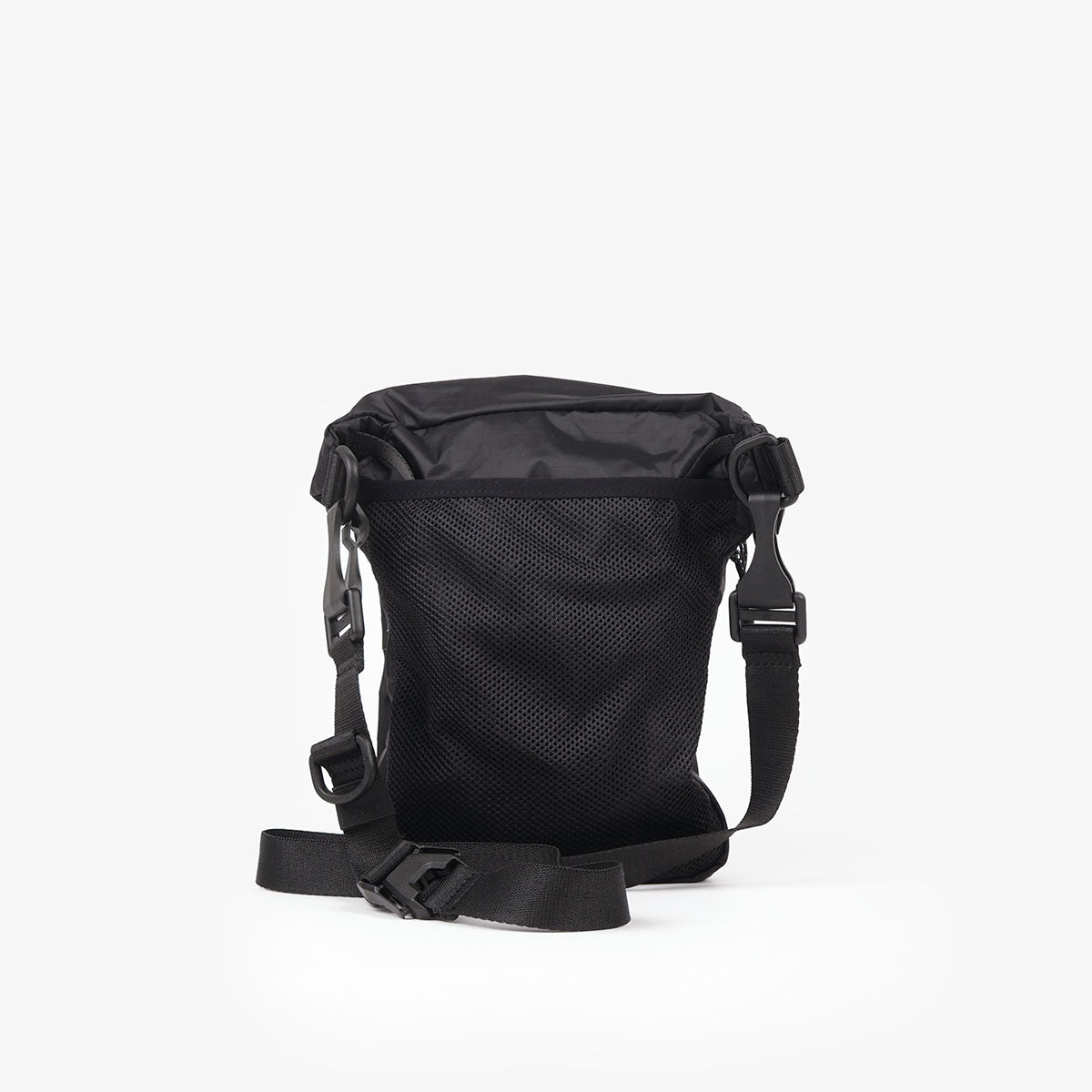 main Snow Peak ALK Shoulder Bag, Black, Detail Shot 2